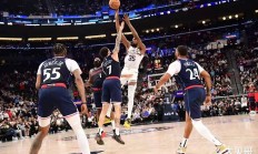  东契奇slam 